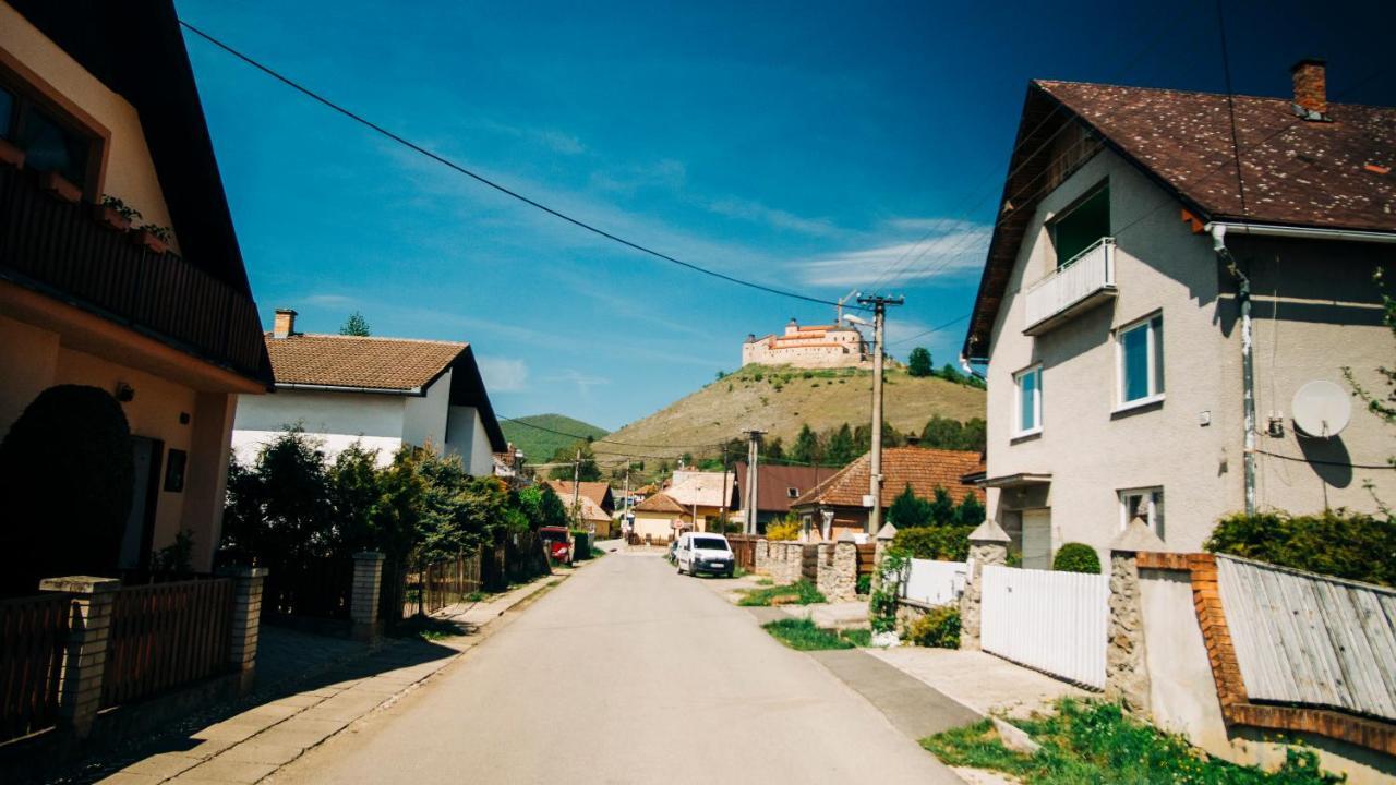 Castle View Village House Krásnohorské Podhradie Exteriör bild
